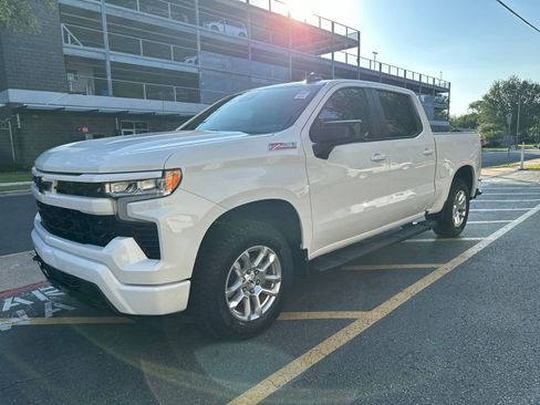 Used 2022 Chevrolet Silverado 1500 RST AWD/4WD image 3