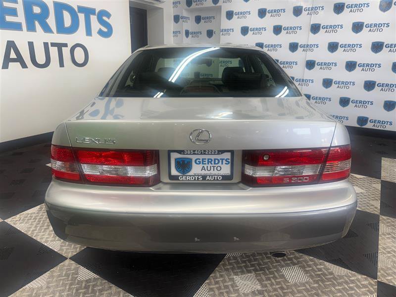 Used 2001 Lexus ES 330 w/ Lexus Value Pkg FWD image 5