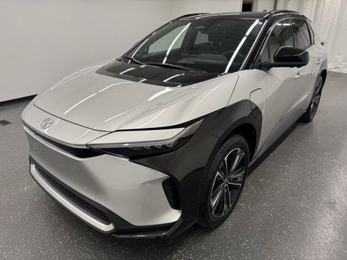 Certified 2023 Toyota bZ4X Limited image 4