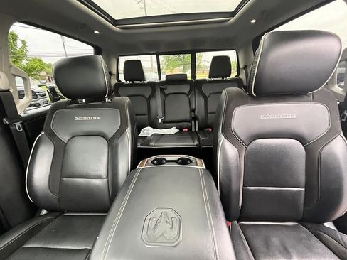Used 2022 RAM 1500 Laramie w/ Laramie Southwest Edition AWD/4WD image 35