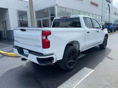 Used 2023 Chevrolet Silverado 1500 Custom image 9