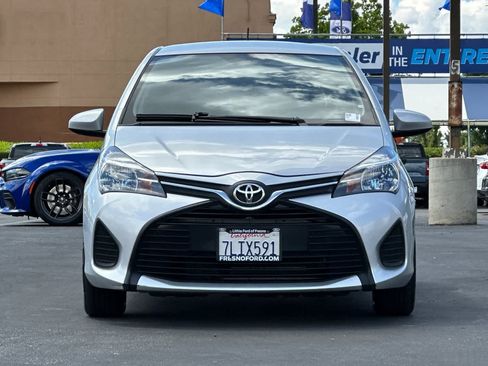 Used 2015 Toyota Yaris L image 10