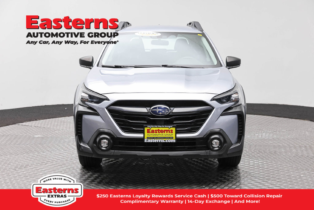 Used 2024 Subaru Outback AWD/4WD image 3