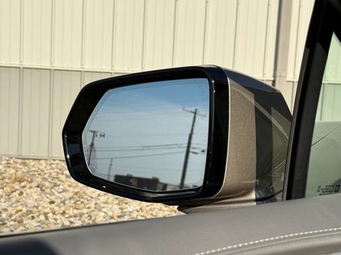 Used 2023 Cadillac XT5 Premium Luxury w/ Technology Package image 24