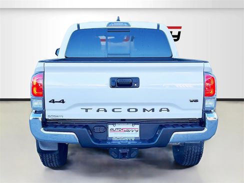 Used 2023 Toyota Tacoma TRD Off-Road image 7