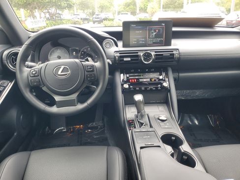 Used 2025 Lexus IS 350 F Sport image 9
