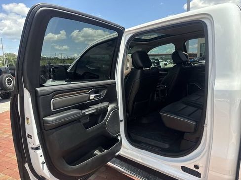 Used 2019 RAM 1500 Laramie AWD/4WD image 36