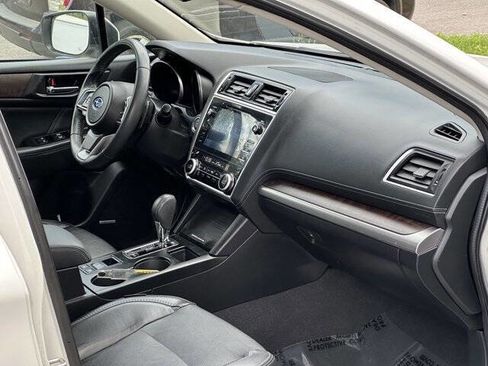 Used 2019 Subaru Outback 2.5i Limited AWD/4WD image 20