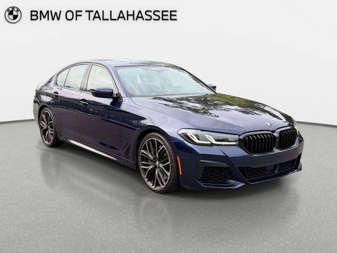 Used 2022 BMW M550i xDrive w/ Dynamic Handling Package AWD/4WD image 3