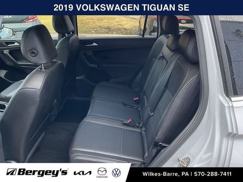 Used 2019 Volkswagen Tiguan SEL R-Line AWD/4WD image 16