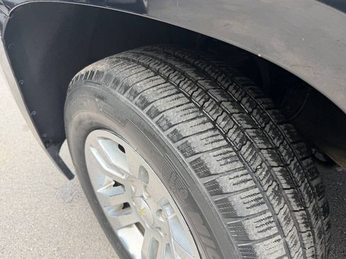 Used 2019 Chevrolet Tahoe LT AWD/4WD image 9