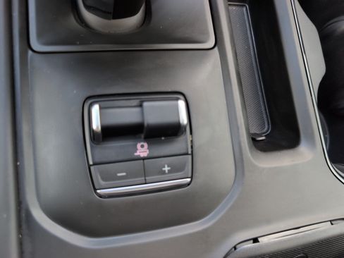 Used 2025 GMC Sierra 1500 AT4X AWD/4WD image 32