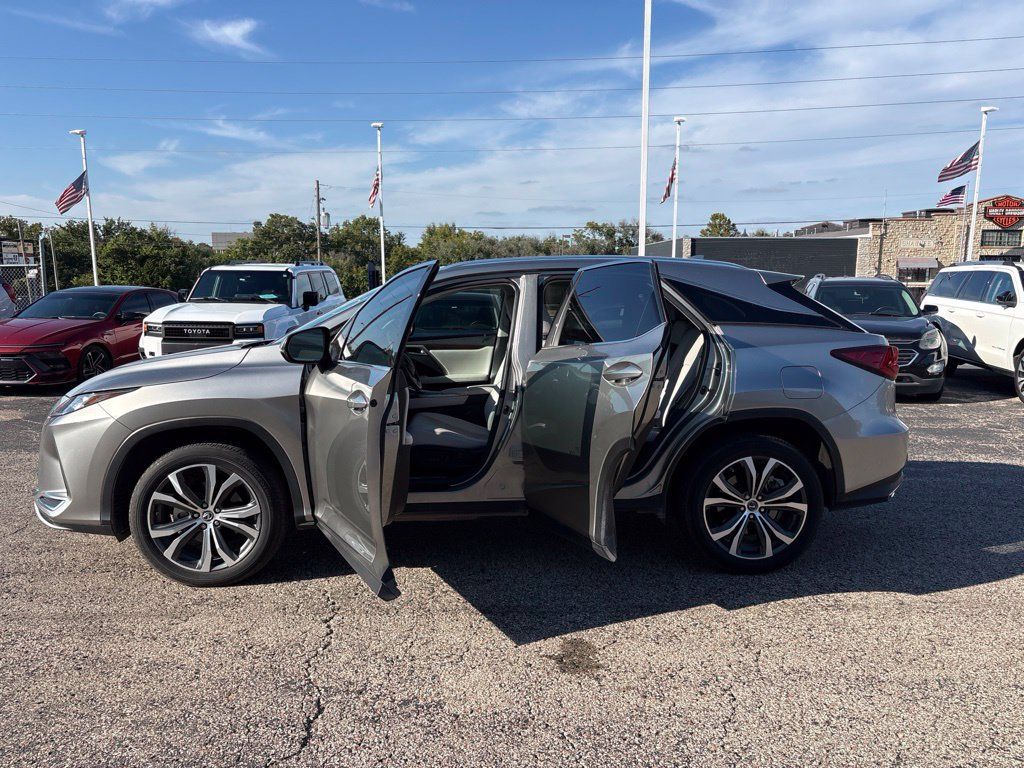 Used 2021 Lexus RX 350 FWD w/ Premium Package image 4