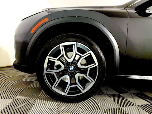 Used 2025 BMW X2 xDrive28i w/ Convenience Package image 8