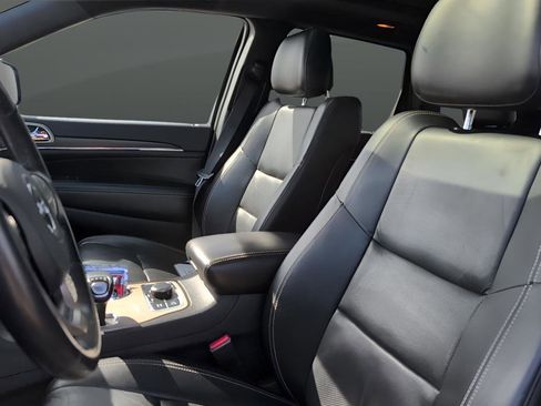 Used 2015 Jeep Grand Cherokee Limited image 11