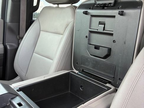 Used 2022 Chevrolet Silverado 1500 LT w/ Leather Package RWD image 20