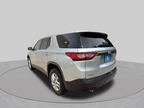 Used 2020 Chevrolet Traverse LS FWD image 3