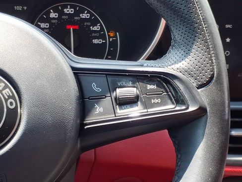 Used 2020 Alfa Romeo Giulia Ti w/ Active Blind Spot Package RWD image 28