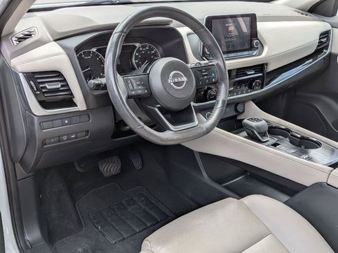 Used 2023 Nissan Rogue SL FWD image 10