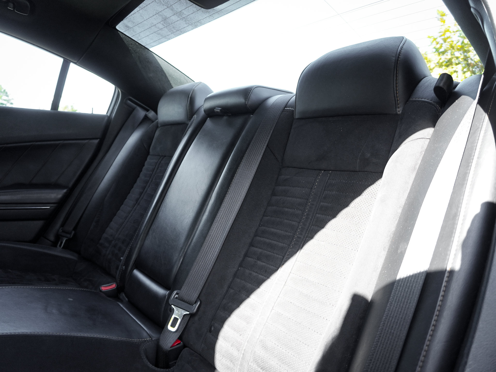 Used 2018 Dodge Charger R/T RWD image 32