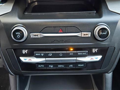 Certified 2020 Ford Explorer XLT w/ Equipment Group 202A image 13