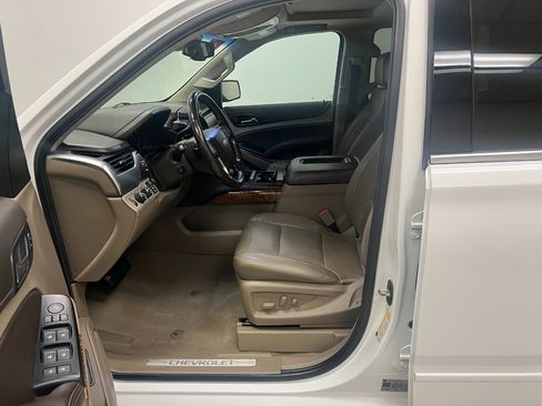 Used 2019 Chevrolet Tahoe Premier w/ Max Trailering Package image 23