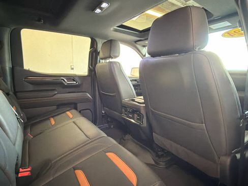 Used 2024 GMC Sierra 1500 AT4 w/ Technology Package AWD/4WD image 34