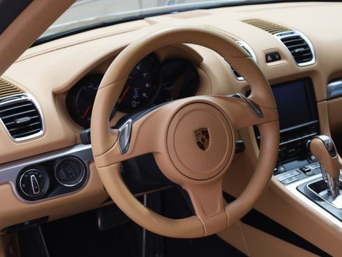 Used 2016 Porsche Cayman RWD image 23