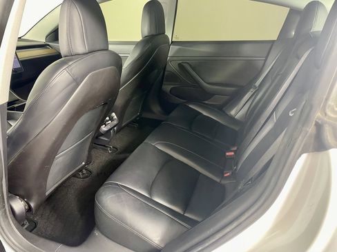 Used 2020 Tesla Model 3 image 12