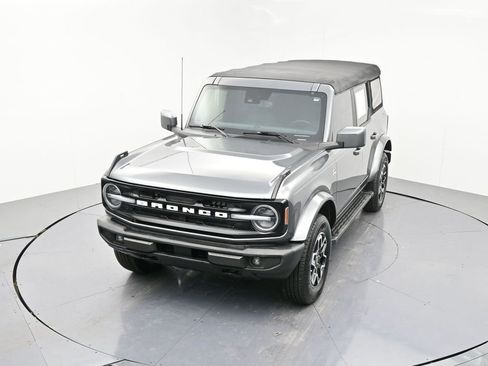Used 2022 Ford Bronco Outer Banks image 17