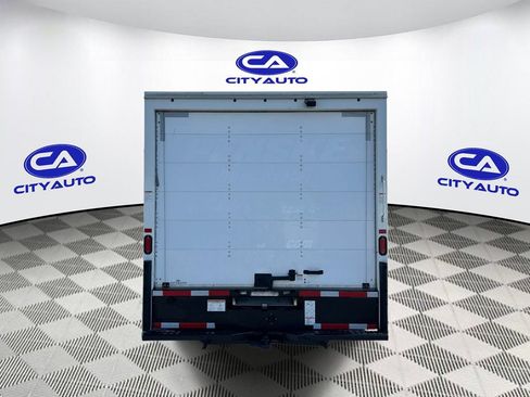 Used 2022 Ford E-350 and Econoline 350 Super Duty RWD image 5