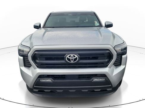 Used 2024 Toyota Tacoma SR5 RWD image 2