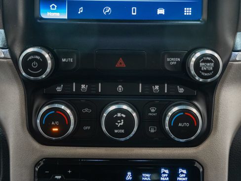 Used 2022 RAM 1500 Laramie AWD/4WD image 32