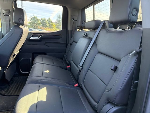 Used 2022 Chevrolet Silverado 1500 RST w/ Convenience Package II AWD/4WD image 16