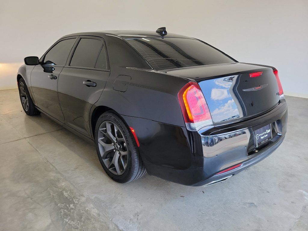Used 2022 Chrysler 300 S RWD image 7