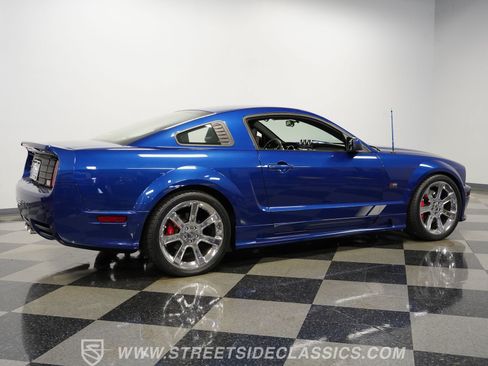 Used 2006 Ford Mustang GT RWD image 14