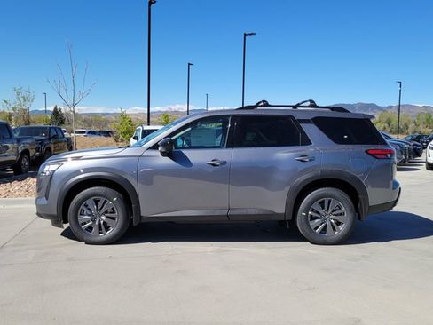 New 2026 Nissan Pathfinder SV w/ SV Premium Package AWD/4WD image 2