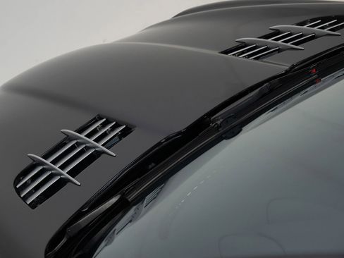 Used 2006 Mercedes-Benz SLR image 13