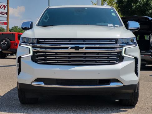 Used 2023 Chevrolet Tahoe Premier AWD/4WD image 2