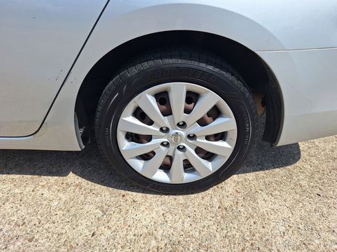 Used 2017 Nissan Sentra SV image 23