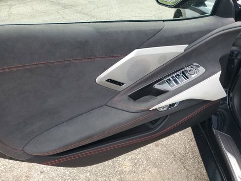 Used 2023 Chevrolet Corvette Stingray Premium Conv image 9