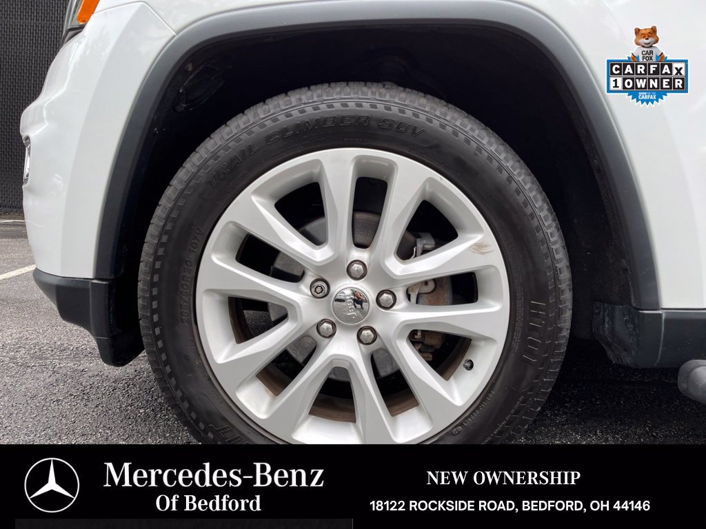 Used 2017 Jeep Grand Cherokee Limited AWD/4WD image 35