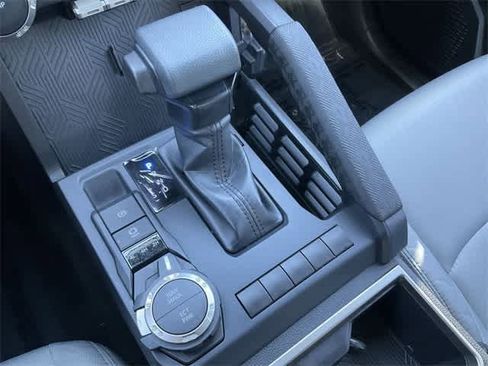 Certified 2025 Toyota Tacoma SR5 image 25