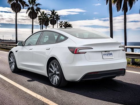 Used 2024 Tesla Model 3 Long Range RWD image 7