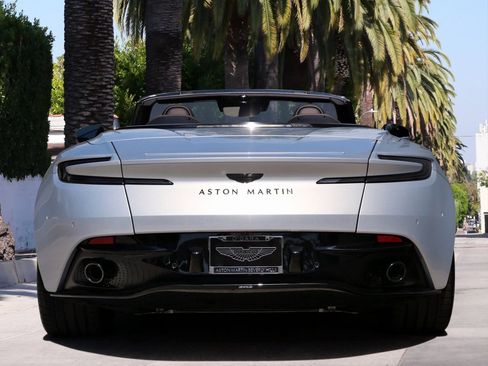 New 2025 Aston Martin DB12 Convertible image 19
