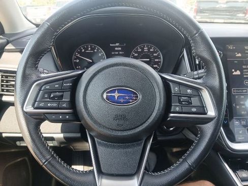Used 2025 Subaru Outback Premium AWD/4WD image 22