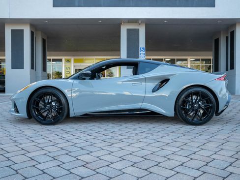 New 2026 Lotus Emira SE image 19