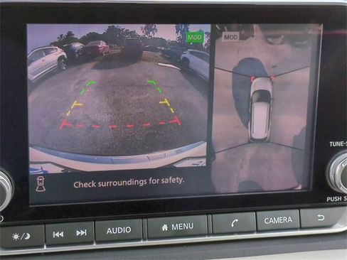 Used 2021 Nissan Rogue SV w/ Premium Package image 21