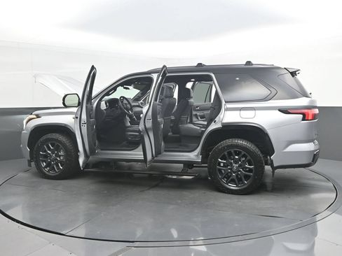 Used 2025 Toyota Sequoia Platinum w/ Tow Technology Package AWD/4WD image 54