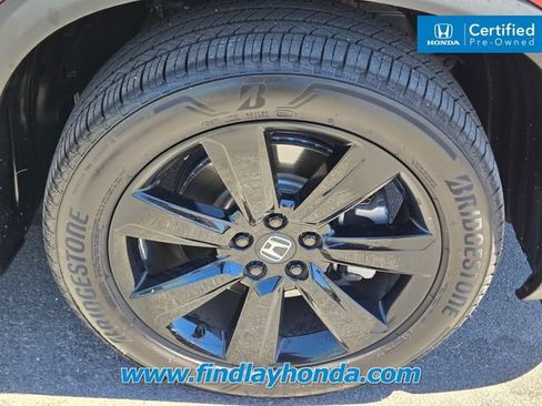 Certified 2025 Honda Pilot Black Edition image 9